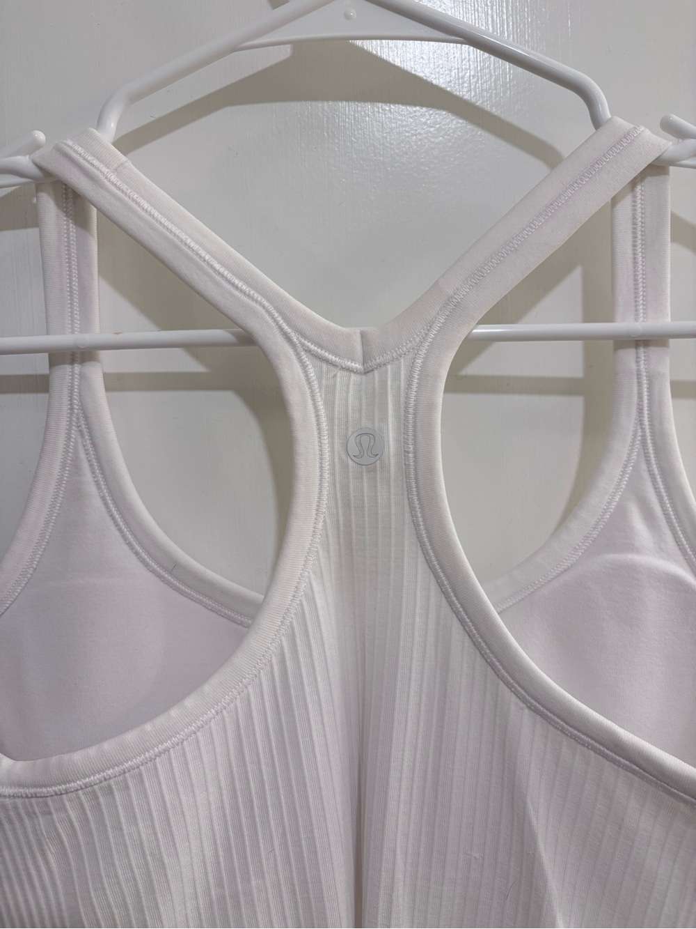 Lululemon White Ribbed Racerback Tank Top - Picture 2 of 2